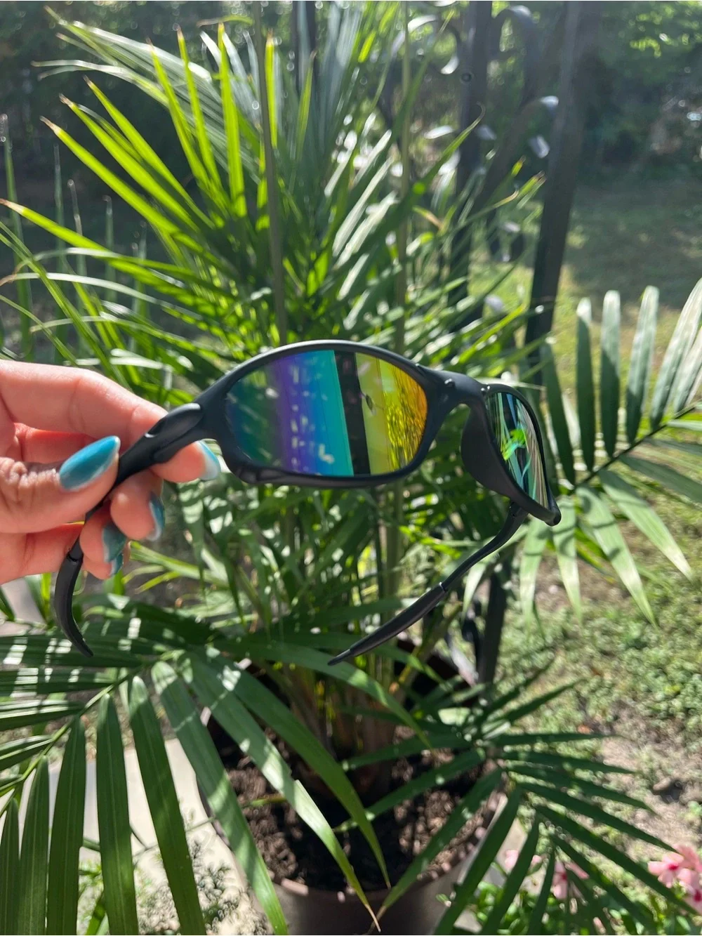 UV 400 Mirrored Sport Sunglasses - Black Frame, Rainbow Lenses Gafas